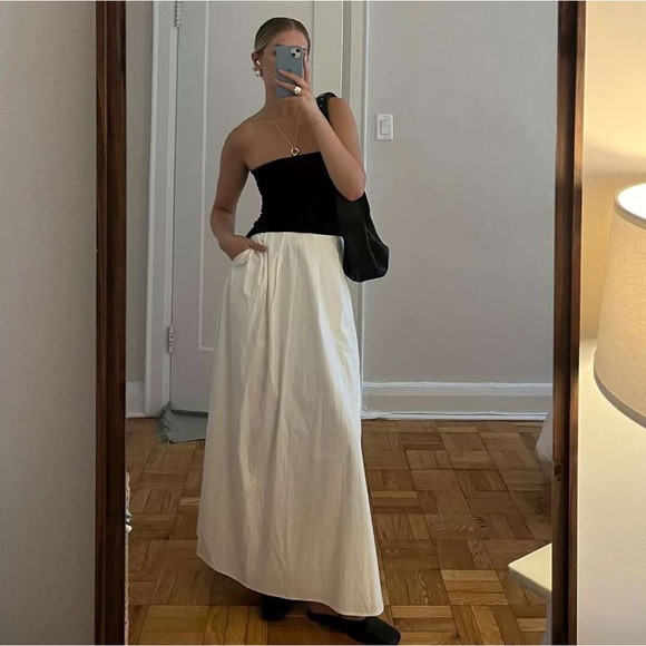 NEW Reformation Lucy Skirt - Picture 2 of 8